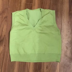 Short sleeve sweater